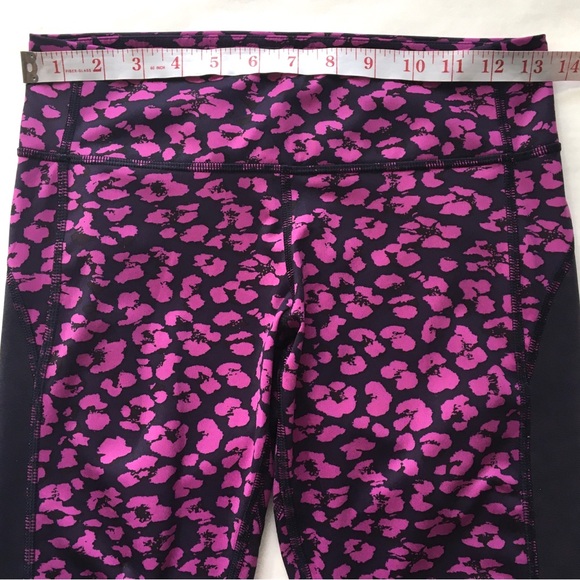Lululemon Drop It Like It's Hot Tight Cherry Cheetah Ultra Violet Navy Blue Sz 6 - Picture 12 of 17
